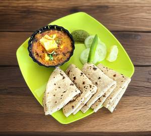 Matar Paneer with 4 Ghee Roti
