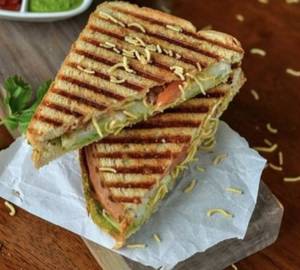 Veg sandwich with cheese