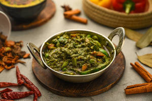 Veg Hyderabadi (500 Ml) (no Onion Garlic)