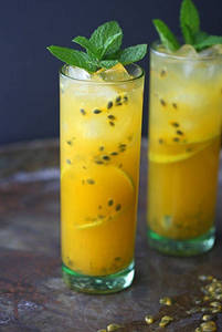Passion Fruit Mojito