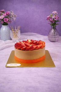 Strawberry Silk Cake -light Chocolate (500 Gms)