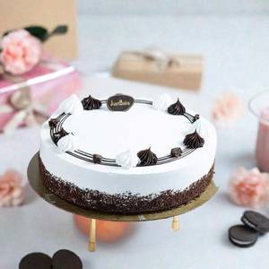Oreo Flakes Cake