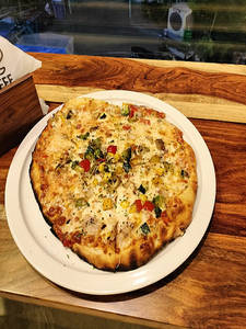 Triple Cheese Chilli Pizza
