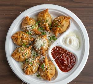 Veg Paneer Fried Momos (8 Pcs)
