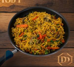 Veg fry maggi