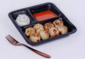 Veg Fried Momos [8 Pieces]