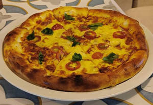 Curry Leaf Margherita Pizza