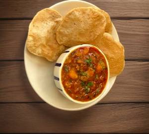 Aloo puri [5 pieces]