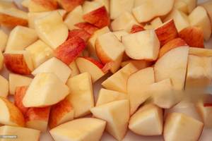  Fresh Cut Apple(200-350 gm)