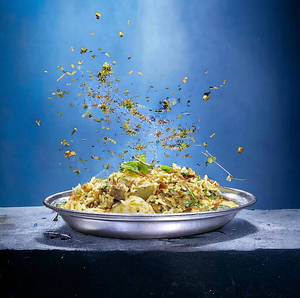 Chote Aloo And Mushroom Biryani