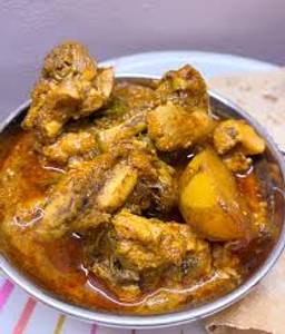 Chicken kassa with aalu