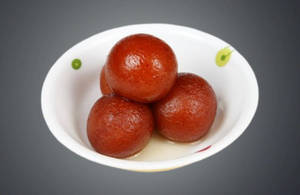 Gulab Jamun (4 Pcs)
