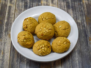 Nan Khatai
