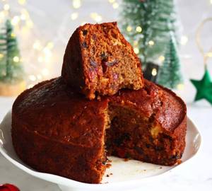 Plum Cake (700.Gm)