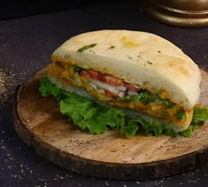 Maonnies Kulcha