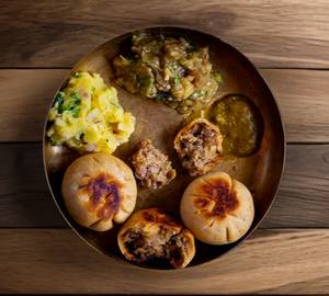 Bihari Litti Chokha withh Achar.(4 pieces)