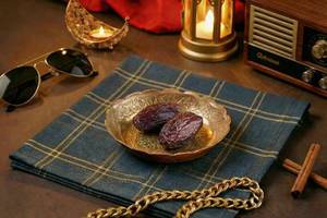 Dates (2 Pcs)