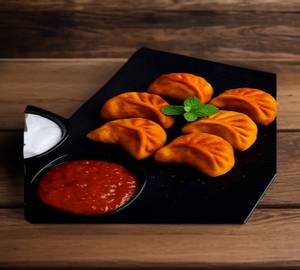 Veg fried momos