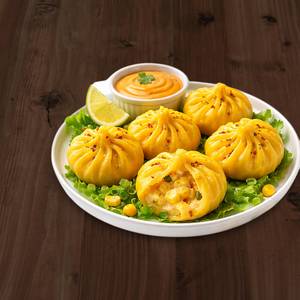Cheese corn steamed momos [5 pieces]