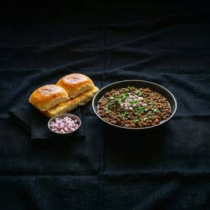 Bambai Ghee Keema Pav Meal