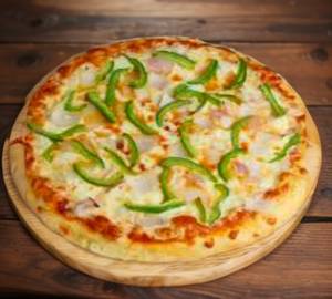 Onion capsicum pizza