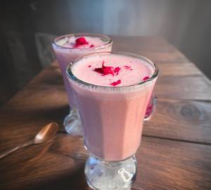 Rose lassi
