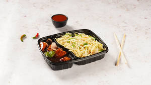 Paneer Chilli With Veg Noodles