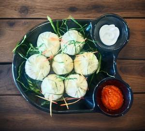 Veg steamed momos