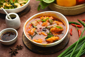 Schezwan Fish Basa (10 Pc)