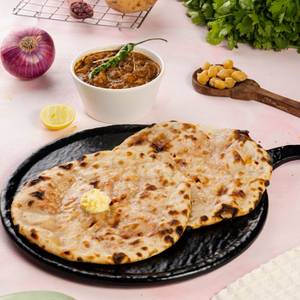Punjabi Chole With 2 Amritsari Kulcha [Tandoori]