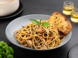 Chicken Spaghetti Aglio Olio Pasta