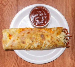 Chicken Achari Tikka Roll