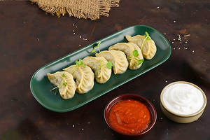 Veg Steam Momos (6 Pcs)