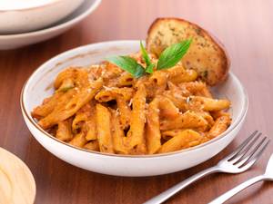 Chicken Mixed Sauce Pasta