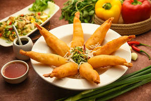 Golden Fried Prawn (8 Pc)