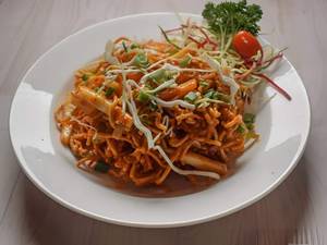 Singapore Noodle Salad