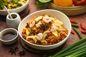 Schezwan Fried Rice (Mixed) [Serves 2]
