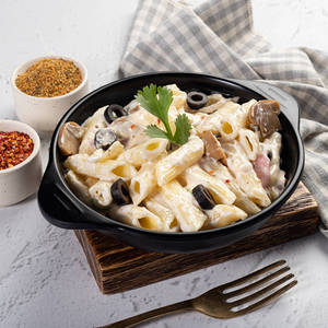 White Sauce Pasta