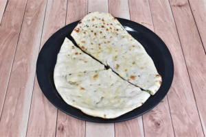 Cheesh Chili Naan