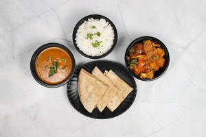 Flower Mutter Mix Sabji With Phulka Roti & Dal Rice