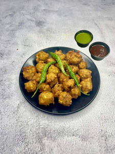 Moong Dal Bhajiya (pakoda)