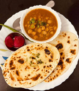 Chola Butter Naan Combo