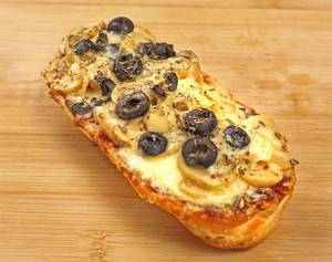 Olive Mushroom Pizza Boat