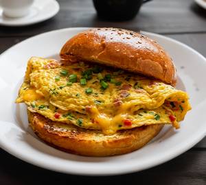 Bun Omelette