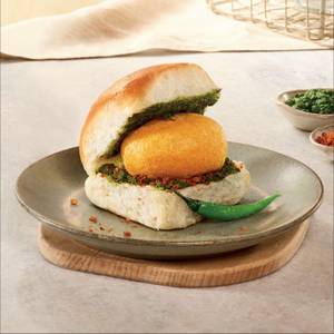 Jumbo Vada Pao (2 Pc)