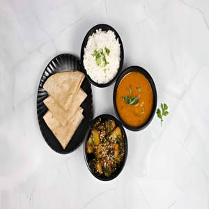 Aloo Methi Sabji With Phulka Roti & Dal Rice