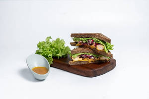 Honey Mustard Chicken Sandwich On Multigrain Brown Bread