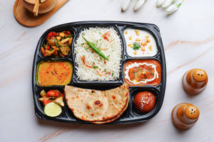 Deluxe Veg Thali