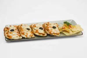 Masala Garlic Bread With Cheese