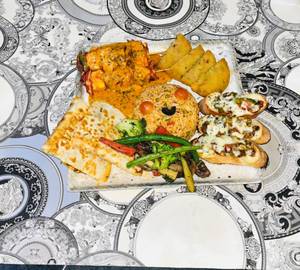 B Town Mexican Platter